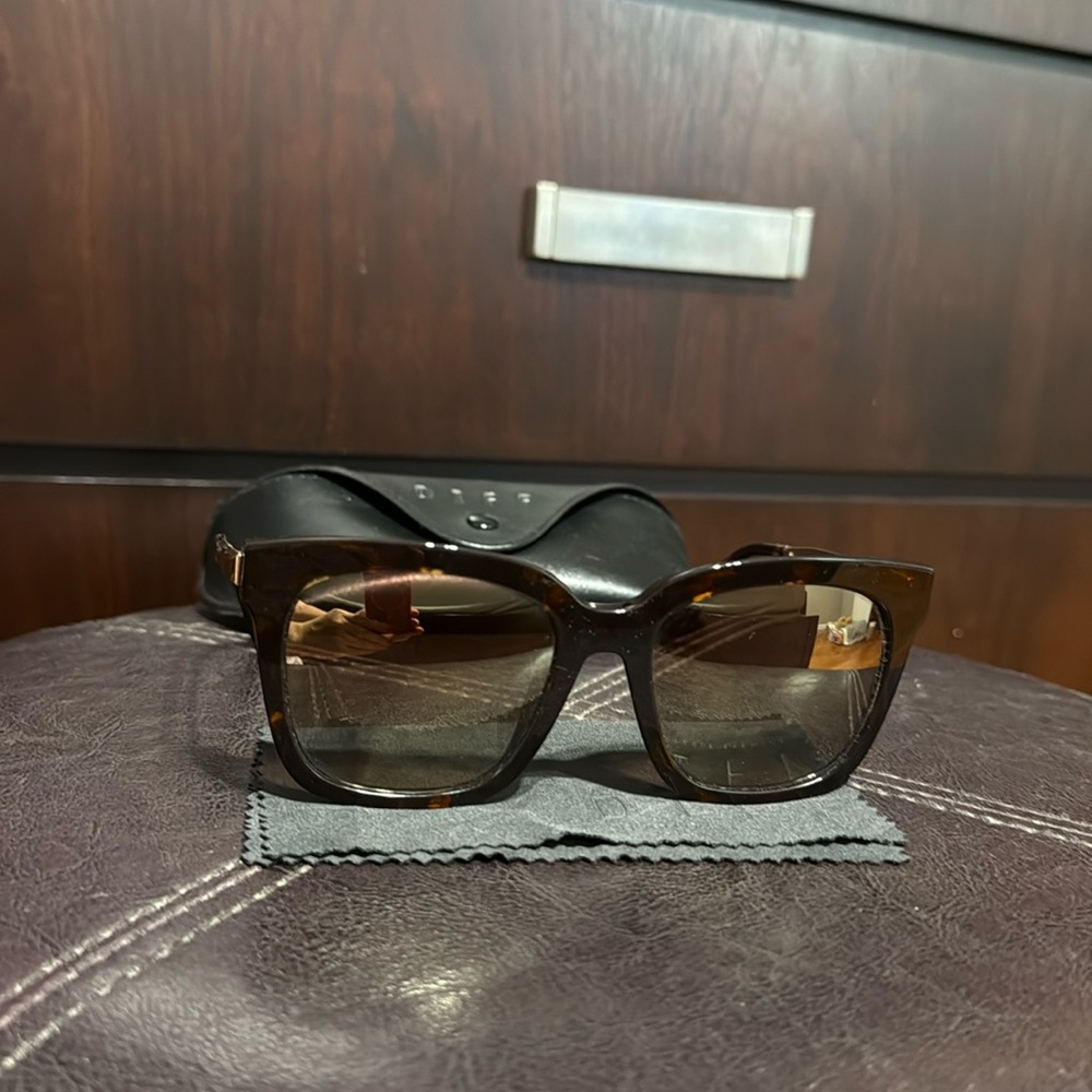 Diff Eyewear Brown Sunglasses